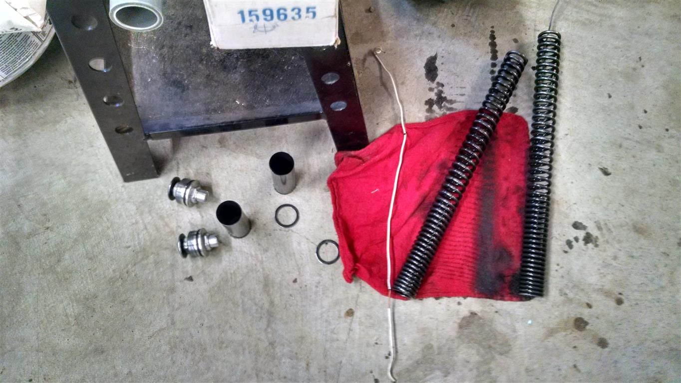 Lazy way to change fork springs StromTrooper